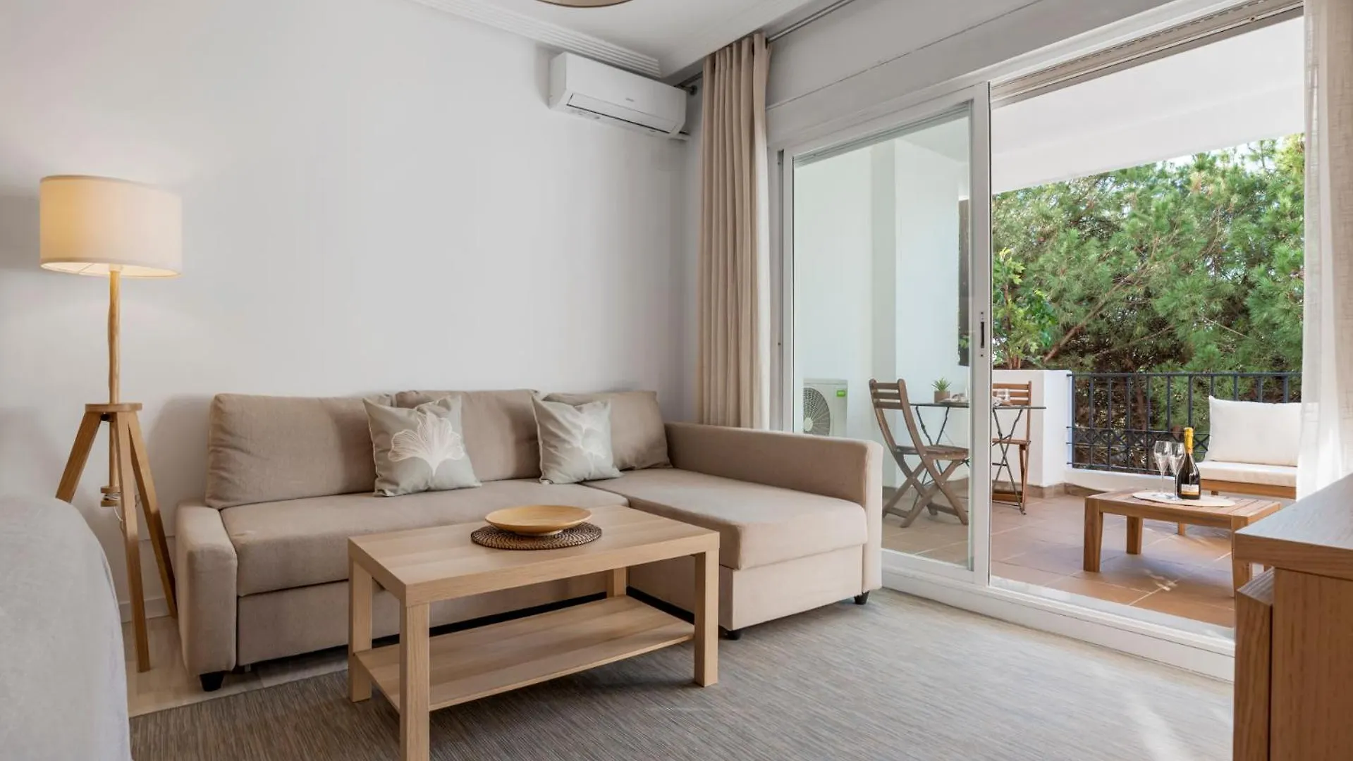 Confortable Estudio En Medina Garden Ref 332 Marbella Spain