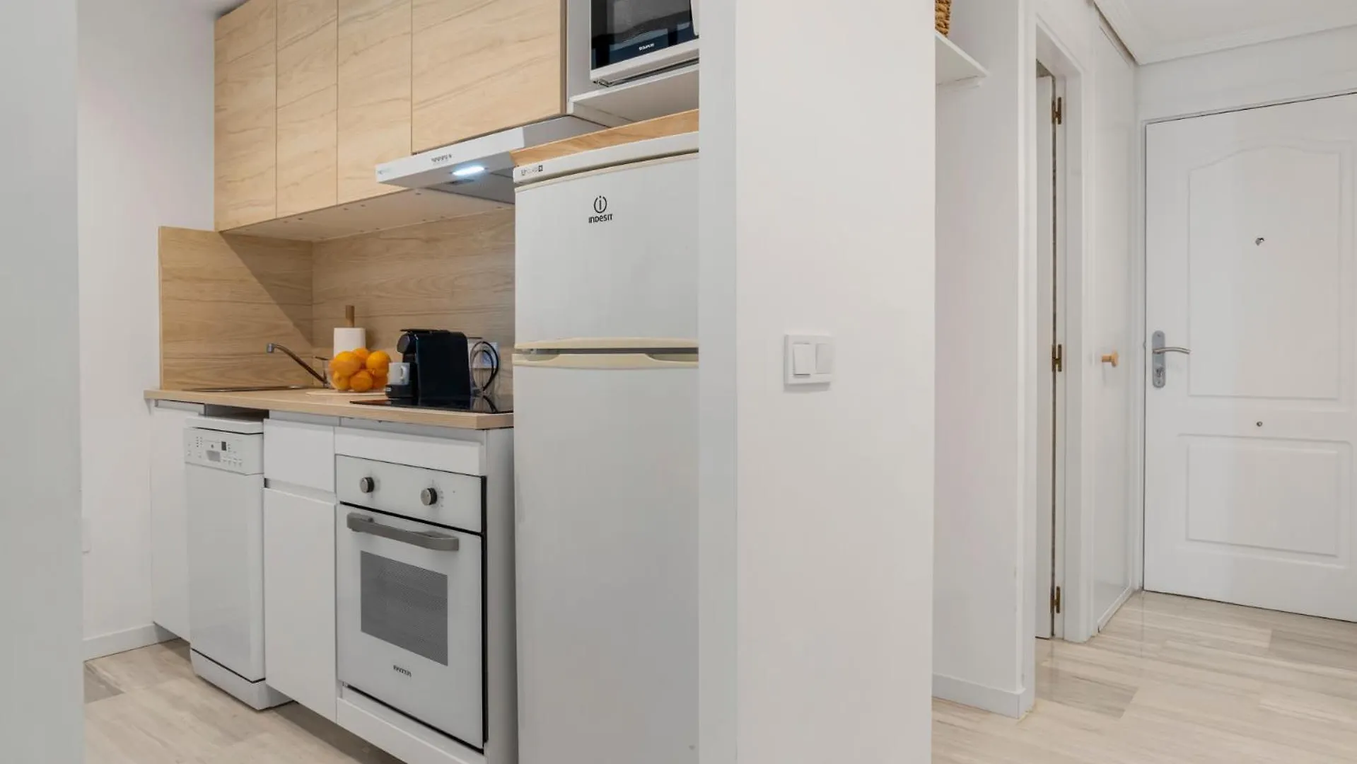 Confortable Estudio En Medina Garden Ref 332 Marbella Apartment