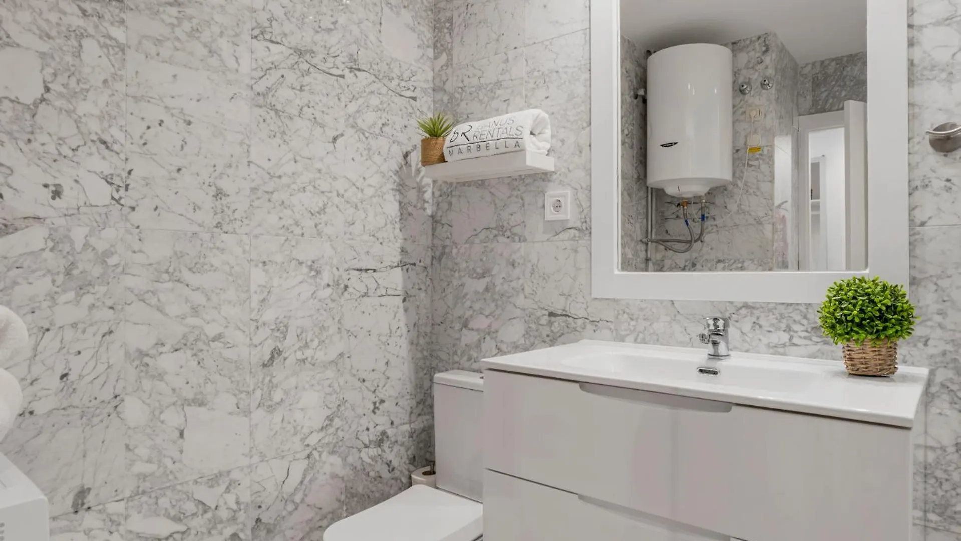 Apartment Confortable Estudio En Medina Garden Ref 332 Marbella